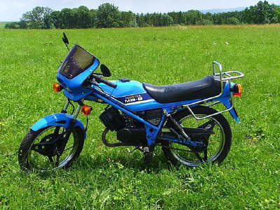 Honda MB-5 - MB-8 blau